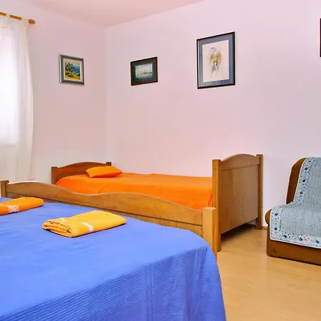 Zlatica Guest house 3*