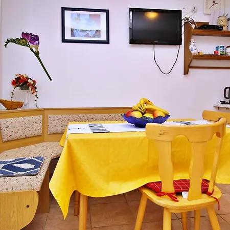 Guest house Zlatica Silo (Krk)