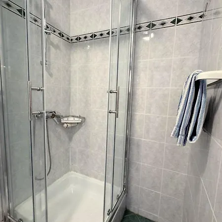 Zlatica Πανσιόν Šilo