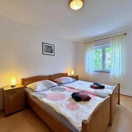 Πανσιόν Zlatica