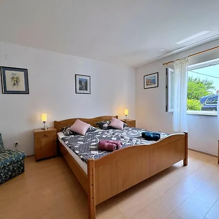Zlatica 3*